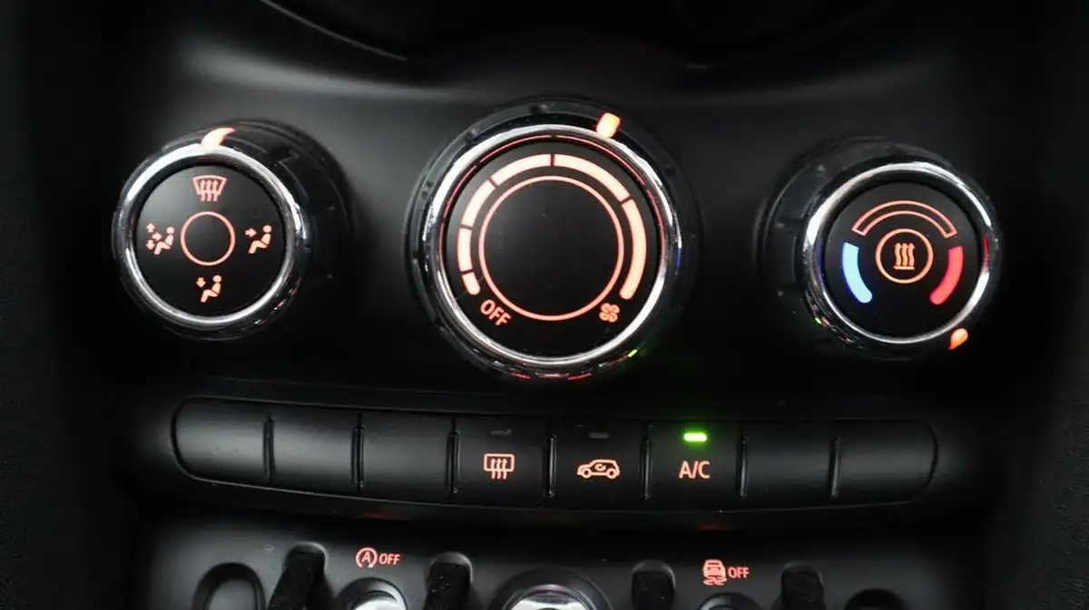 2019-mini-cooper-15-cooper-classic-ss-hatchback-3d-auto-big-11