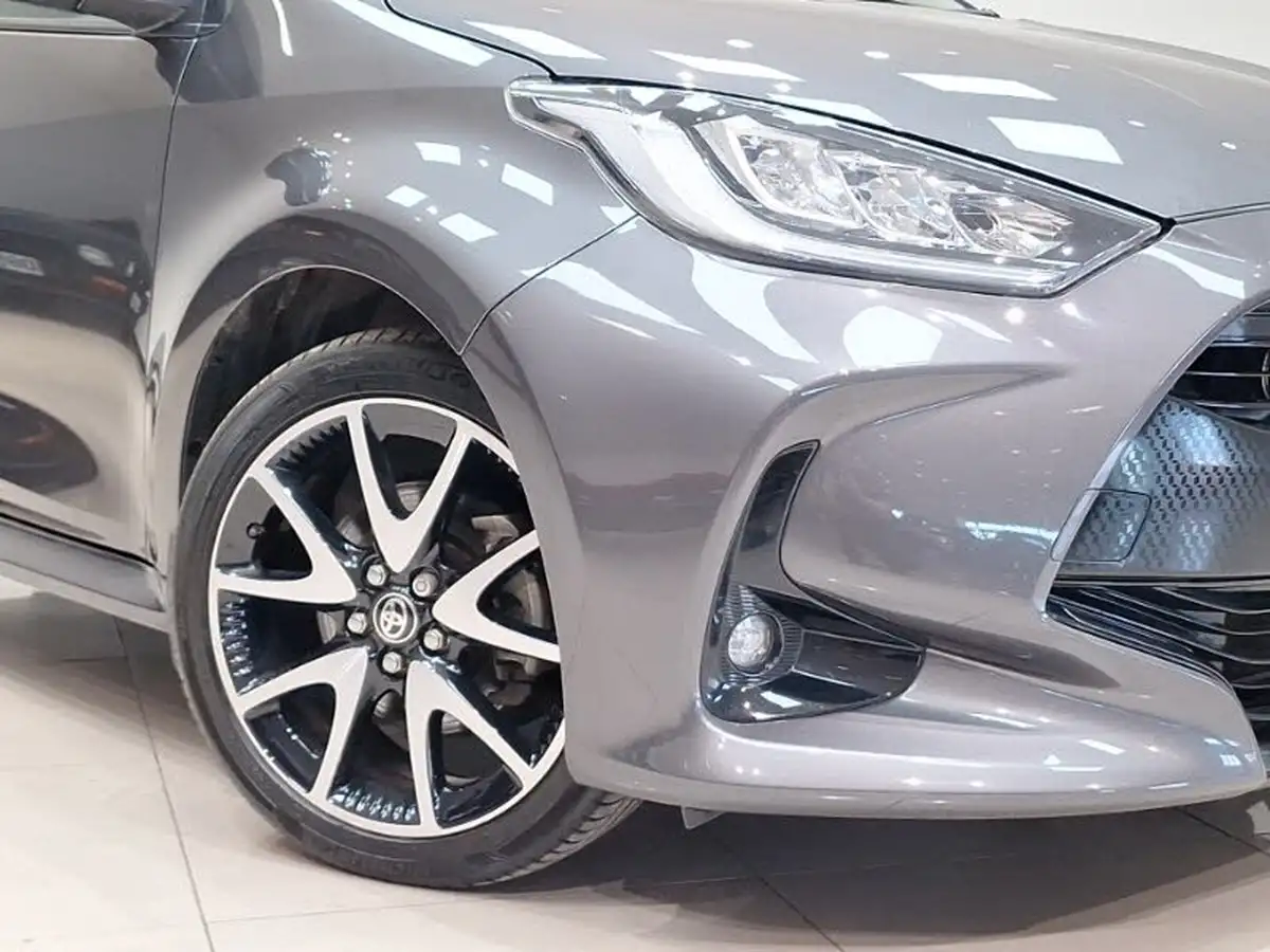 2022-toyota-yaris-15-vvt-i-dynamic-big-8