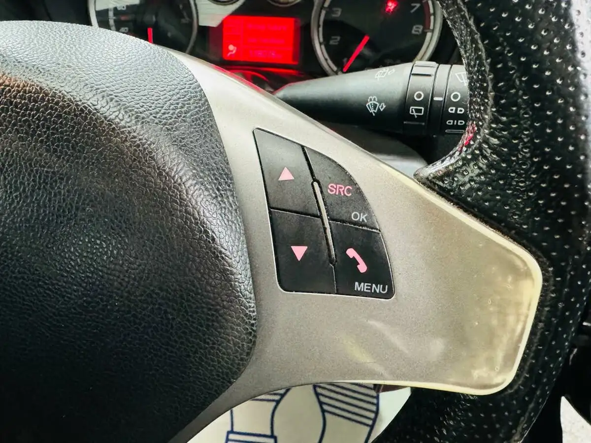 2011-alfa-romeo-mito-14-veloce-tb-multiair-105bhp-big-17