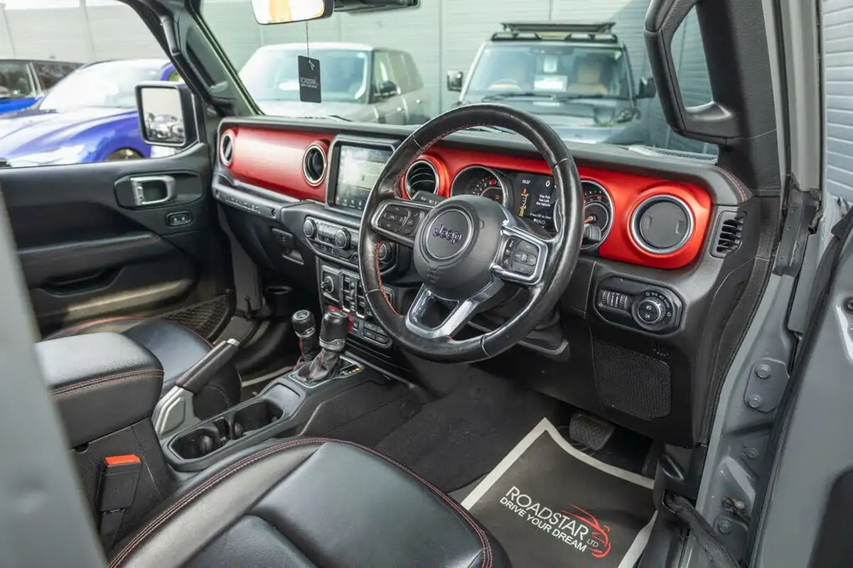 2020-jeep-wrangler-20-gme-rubicon-hard-5d-big-2