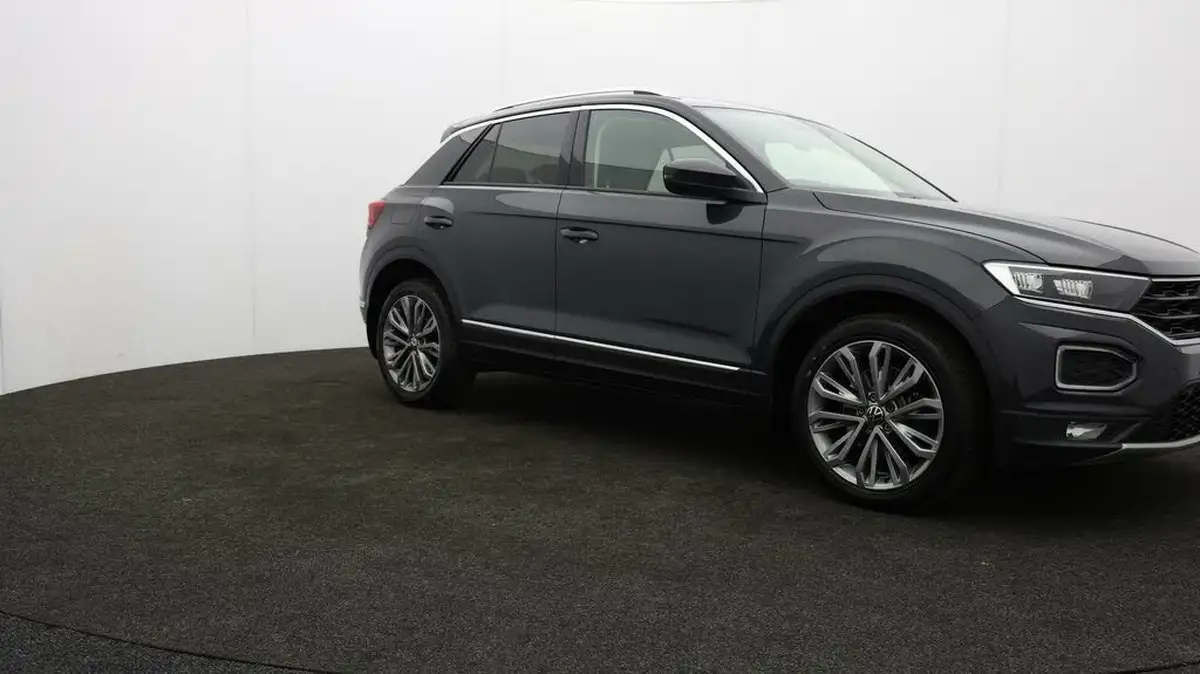2021-volkswagen-t-roc-20-tsi-sel-big-39
