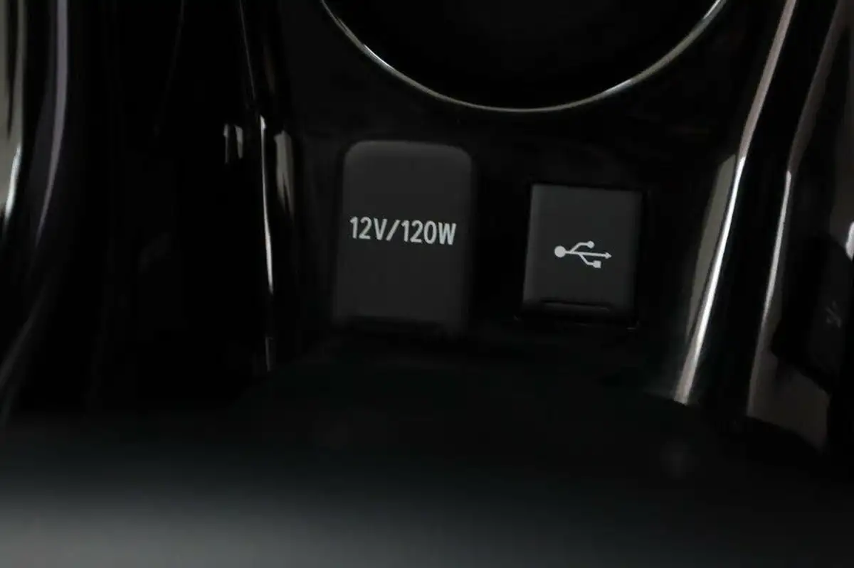 2021-toyota-prius-18-vvt-i-excel-cvt-big-34