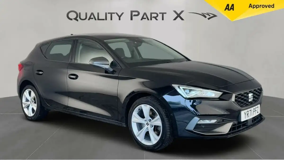 2021-seat-leon-14-e-hybrid-fr-hatchback-big-0