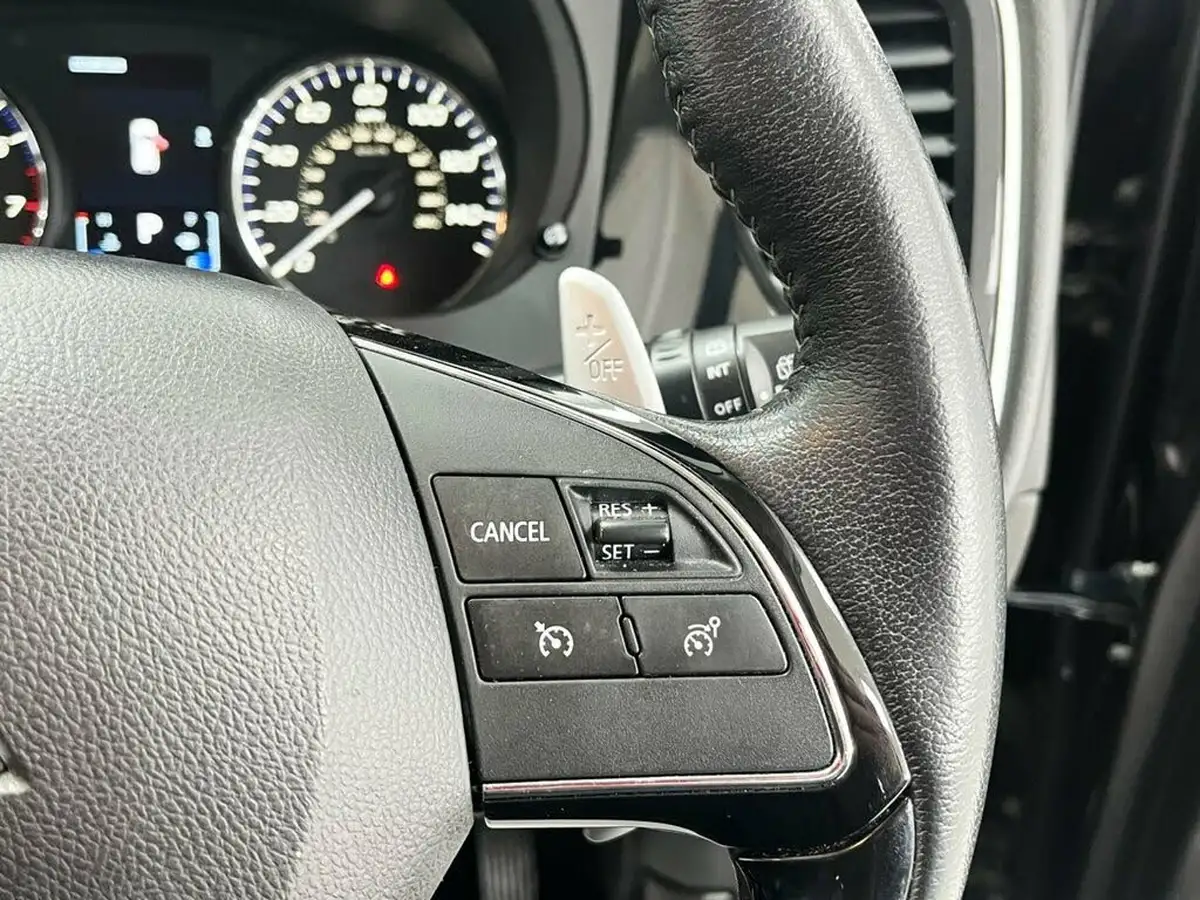 2020-mitsubishi-outlander-20-exceed-big-25