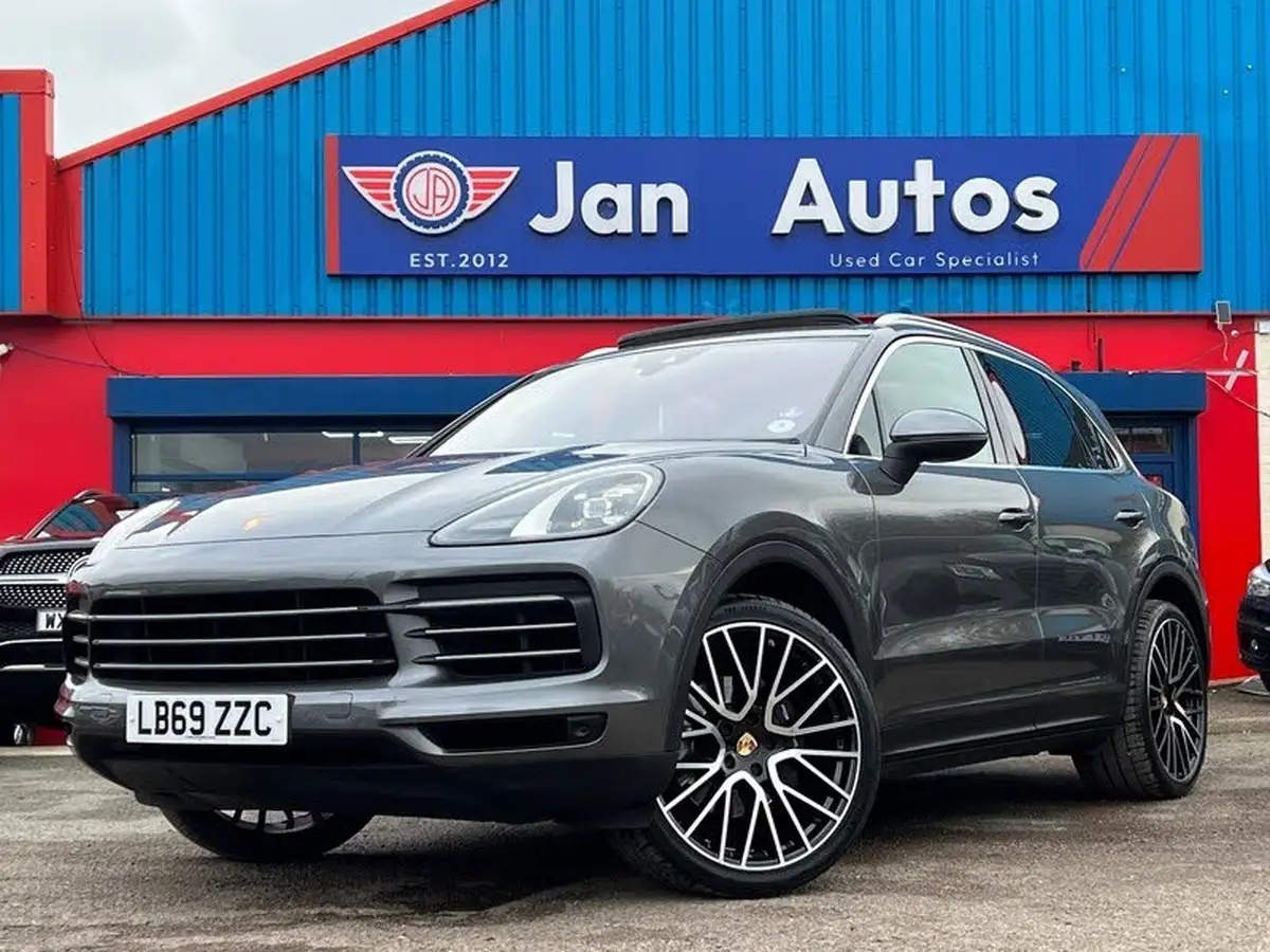 2019-porsche-cayenne-30-v6-station-wagon-big-66