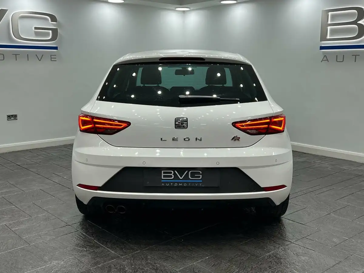 2017-seat-leon-14-ecotsi-fr-technology-hatchback-5d-big-10