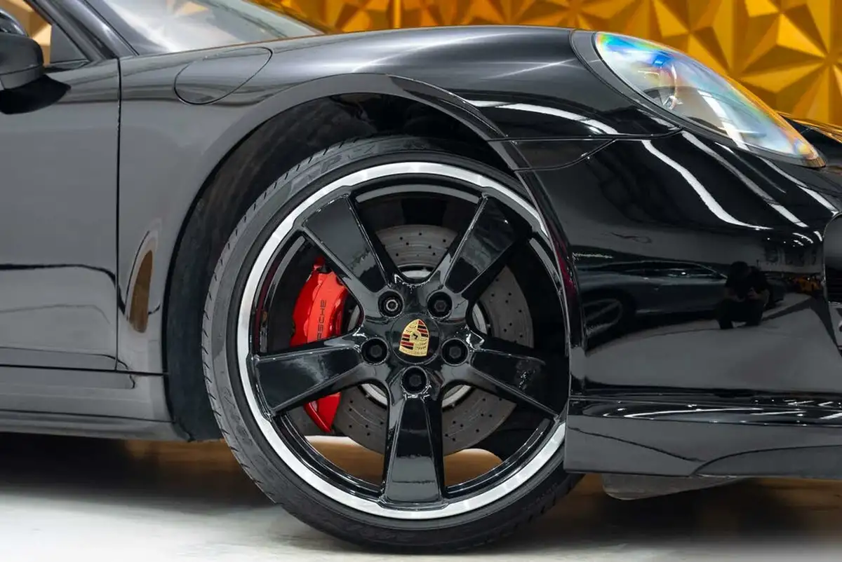2015-porsche-911-38-turbo-coupe-big-33
