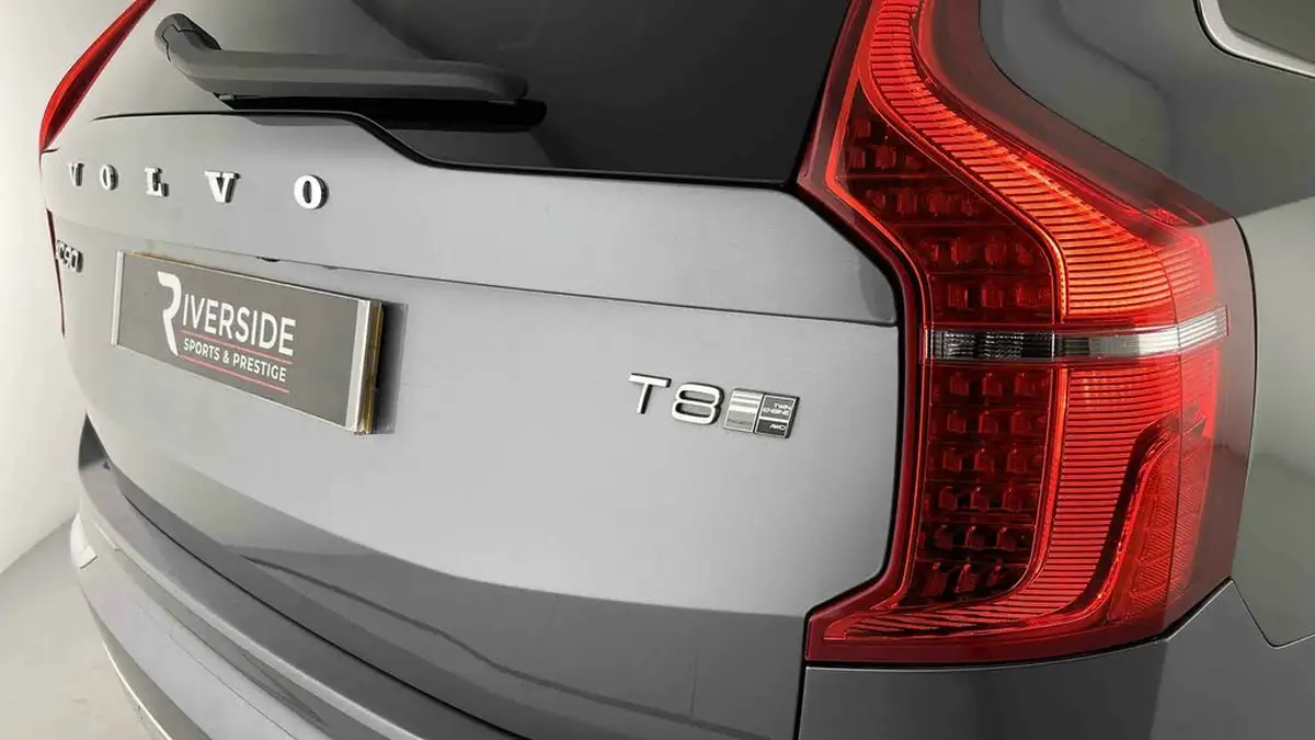 2018-volvo-xc90-20-t8-inscription-384bhp-awd-twin-engine-big-28