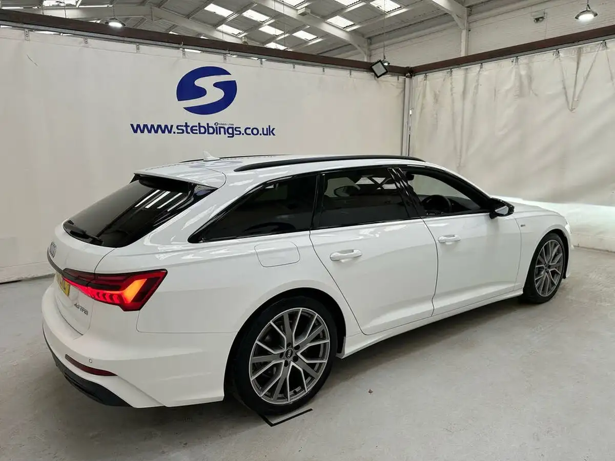 2021-audi-a6-avant-20-40-tfsi-black-edition-big-5