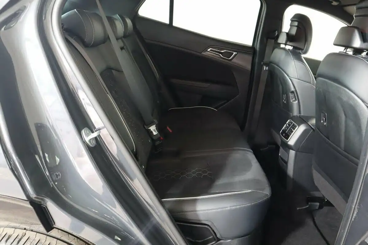 2022-kia-sportage-16-t-gdi-gt-line-226bhp-hev-1598cc-auto-big-14
