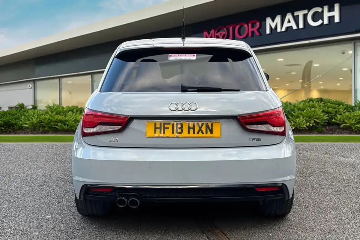 2018-audi-a1-14-tfsi-black-edition-nav-150ps-cod-sportback-5d-big-3