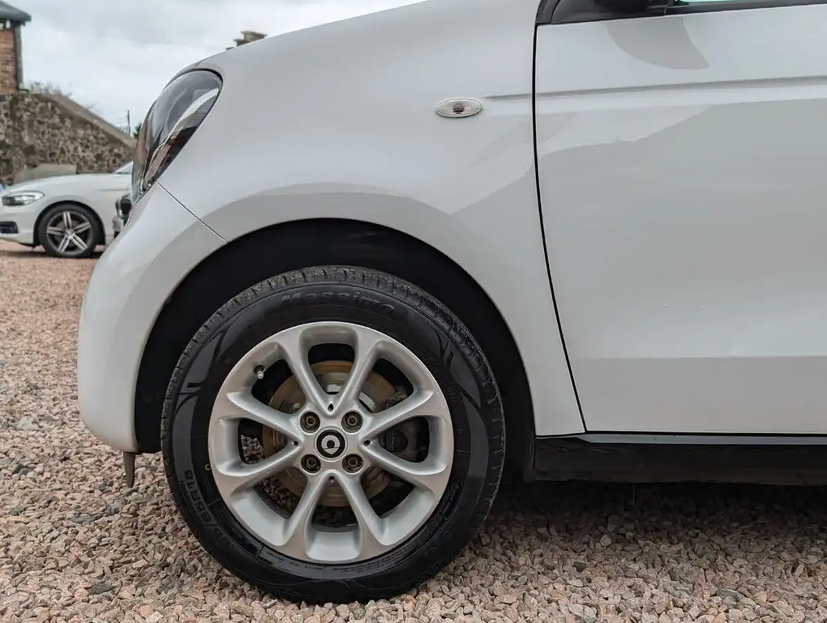 2018-smart-forfour-10-passion-71bhp-big-14