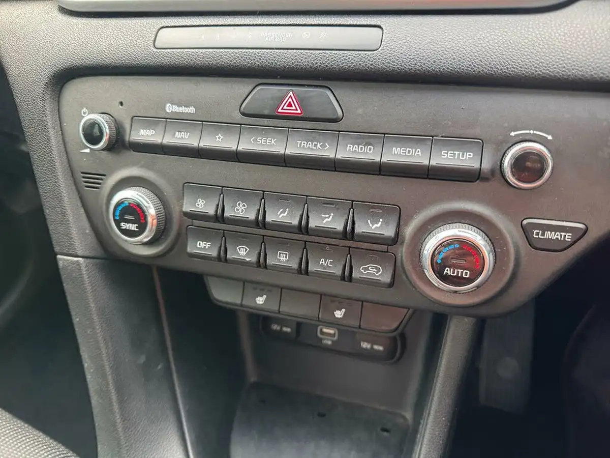 2021-kia-sportage-16-gdi-2-big-18