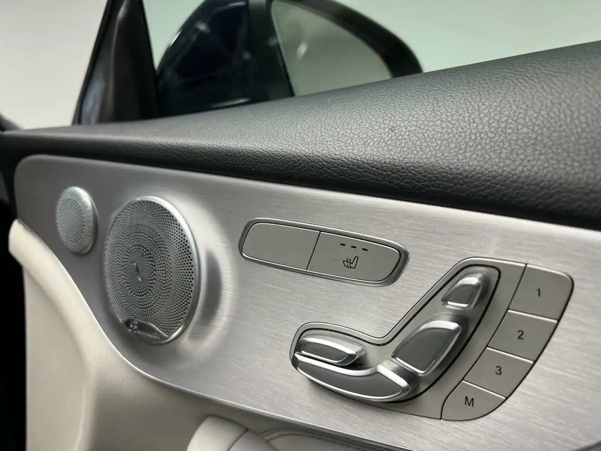 2017-mercedes-benz-c-class-21d-c250d-amg-line-premium-plusss-coupe-2d-9g-tronic-plus-big-15