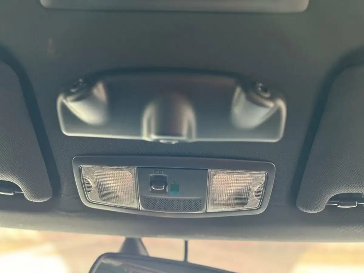 2019-mitsubishi-outlander-24-4h-phev-big-38