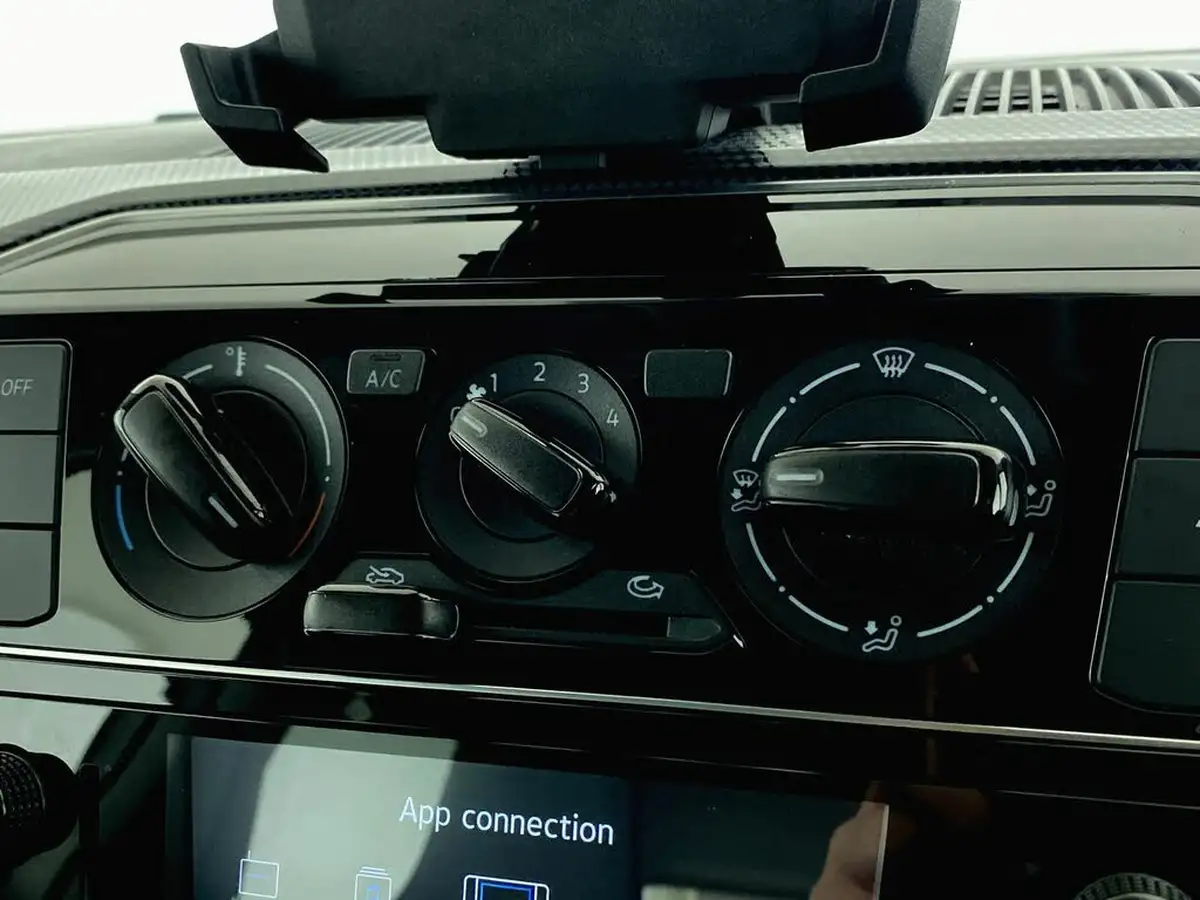 2021-volkswagen-up-10-up-black-edition-65ps-sre-bmt-evo-big-20