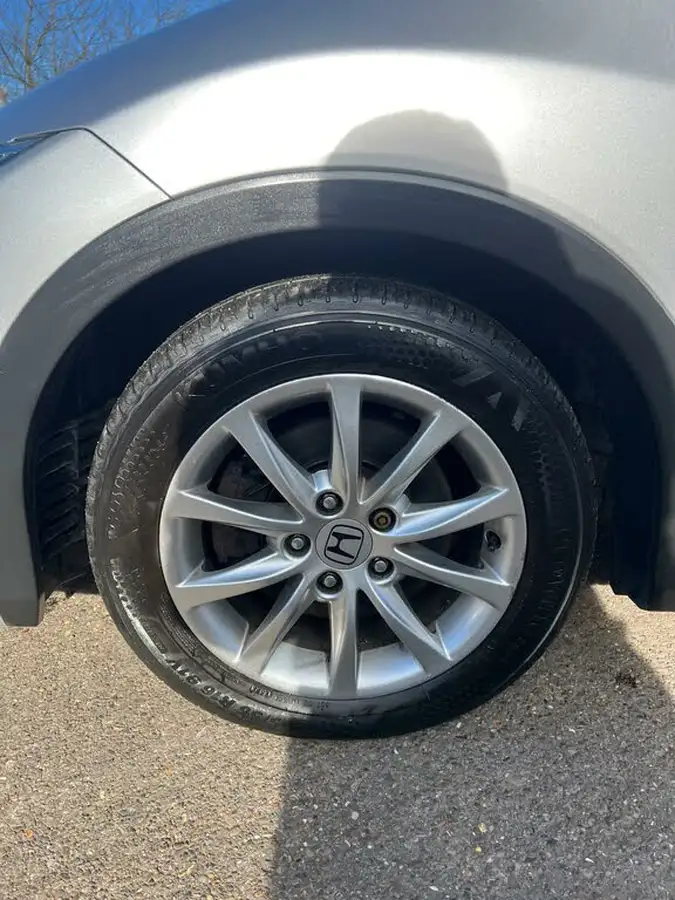 2015-honda-civic-16-i-dtec-s-honda-connect-with-navi-hatchback-big-8