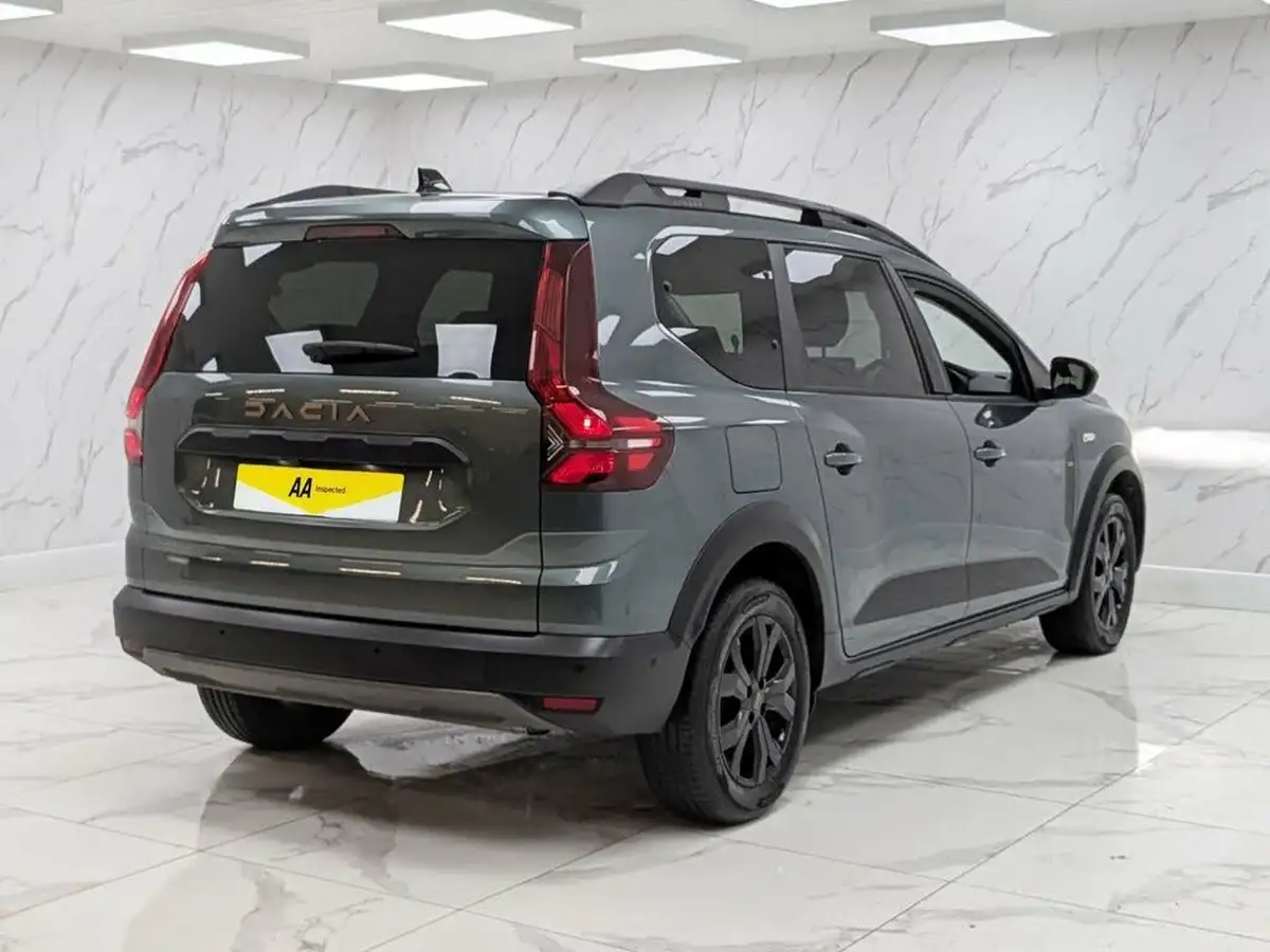 2023-dacia-jogger-16-tce-extreme-big-11