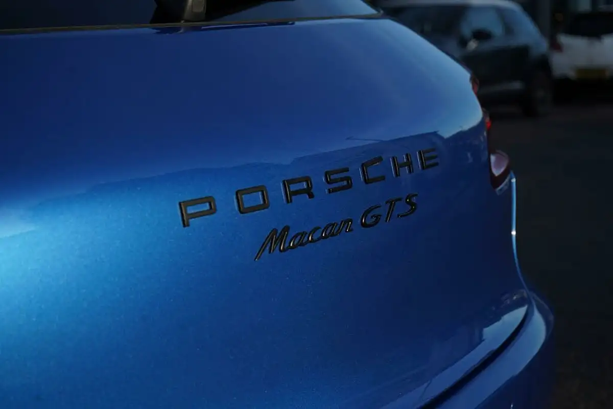 2016-porsche-macan-30-gts-big-35