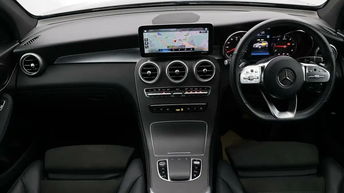 2021-mercedes-benz-glc-class-20d-glc220d-amg-line-station-wagon-5d-1950cc-4matic-plus-big-12