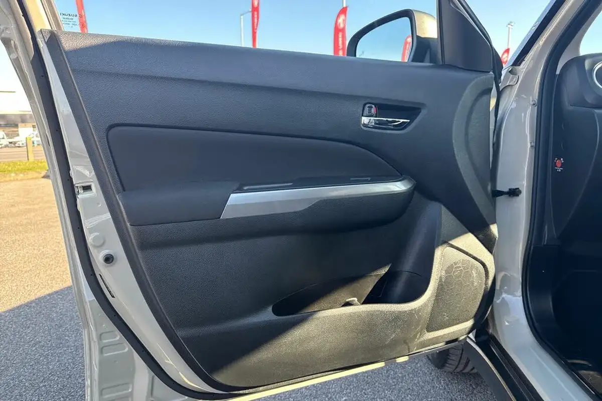 2020-suzuki-vitara-14-boosterjet-sz-t-129ps-mild-hybrid-big-41
