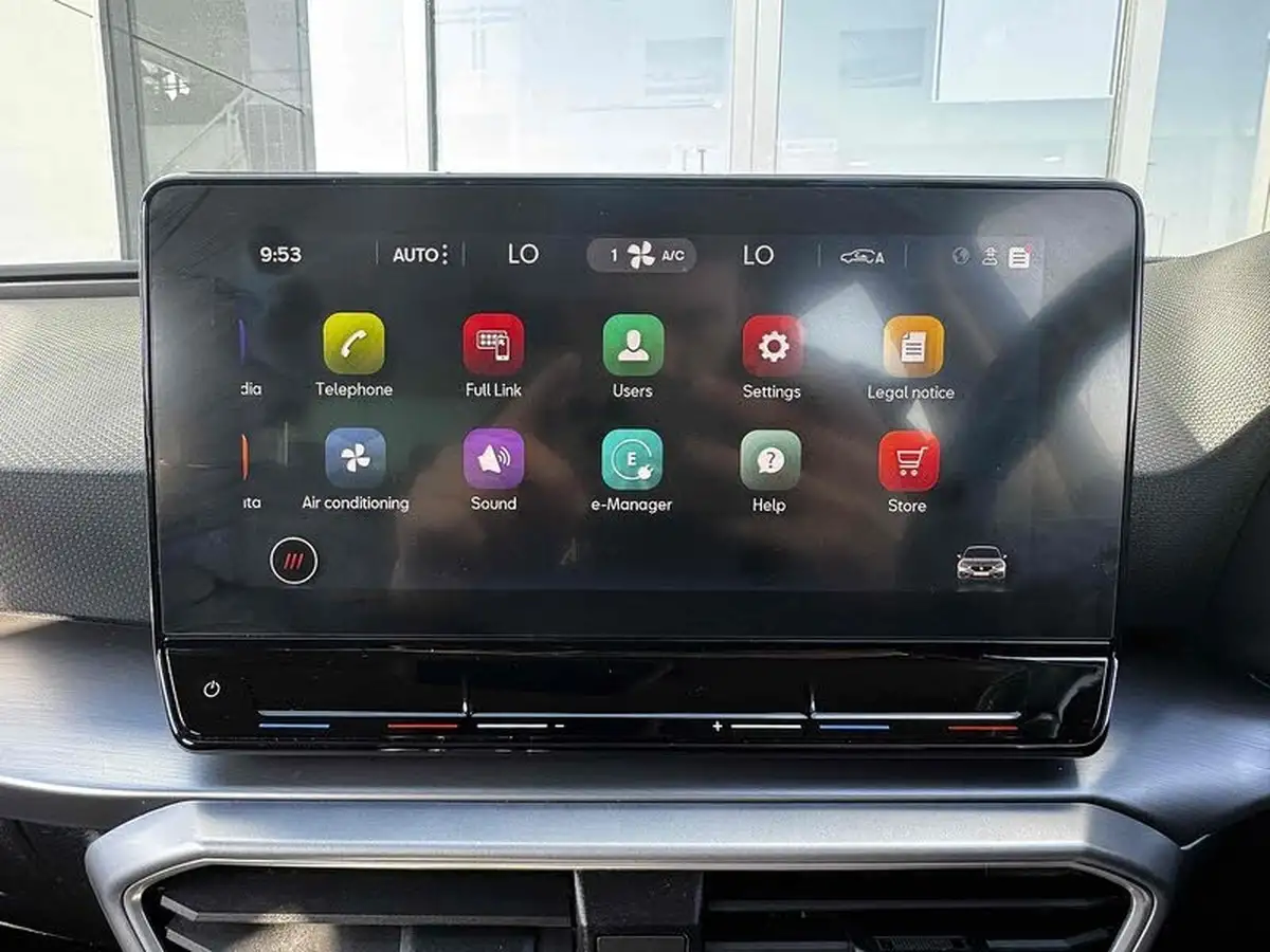 2021-seat-leon-14-e-hybrid-fr-hatchback-big-38