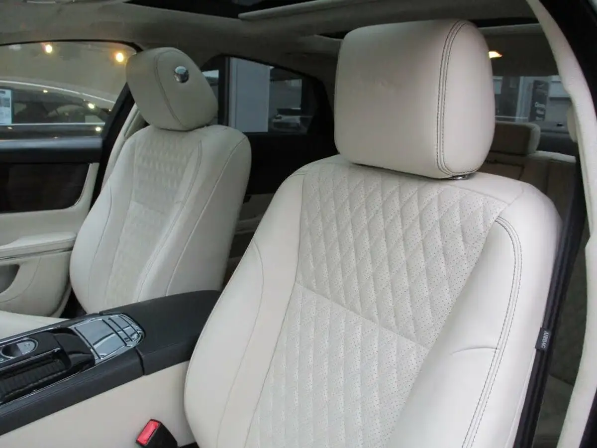 2018-jaguar-xj-series-30td-xj-portfolio-30tdv6-swb-big-15