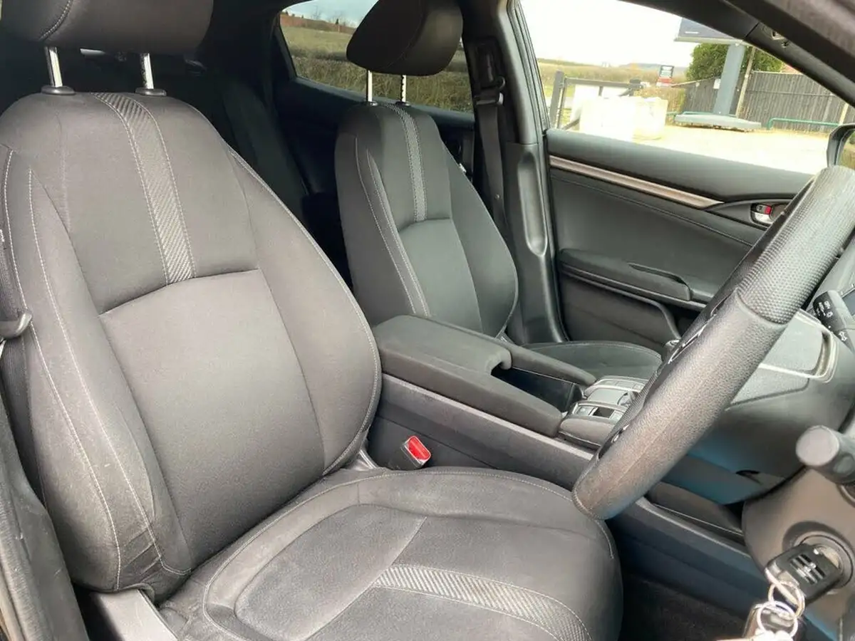2018-honda-civic-10-vtec-turbo-se-129ps-hatchback-5d-big-19