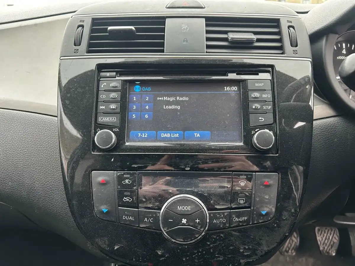 2018-nissan-pulsar-12-dig-t-n-connecta-ss-big-11