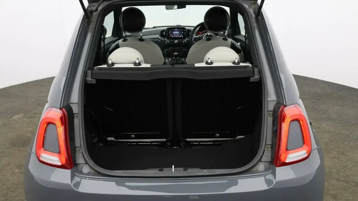 2021-fiat-500-10-dolcevita-big-16