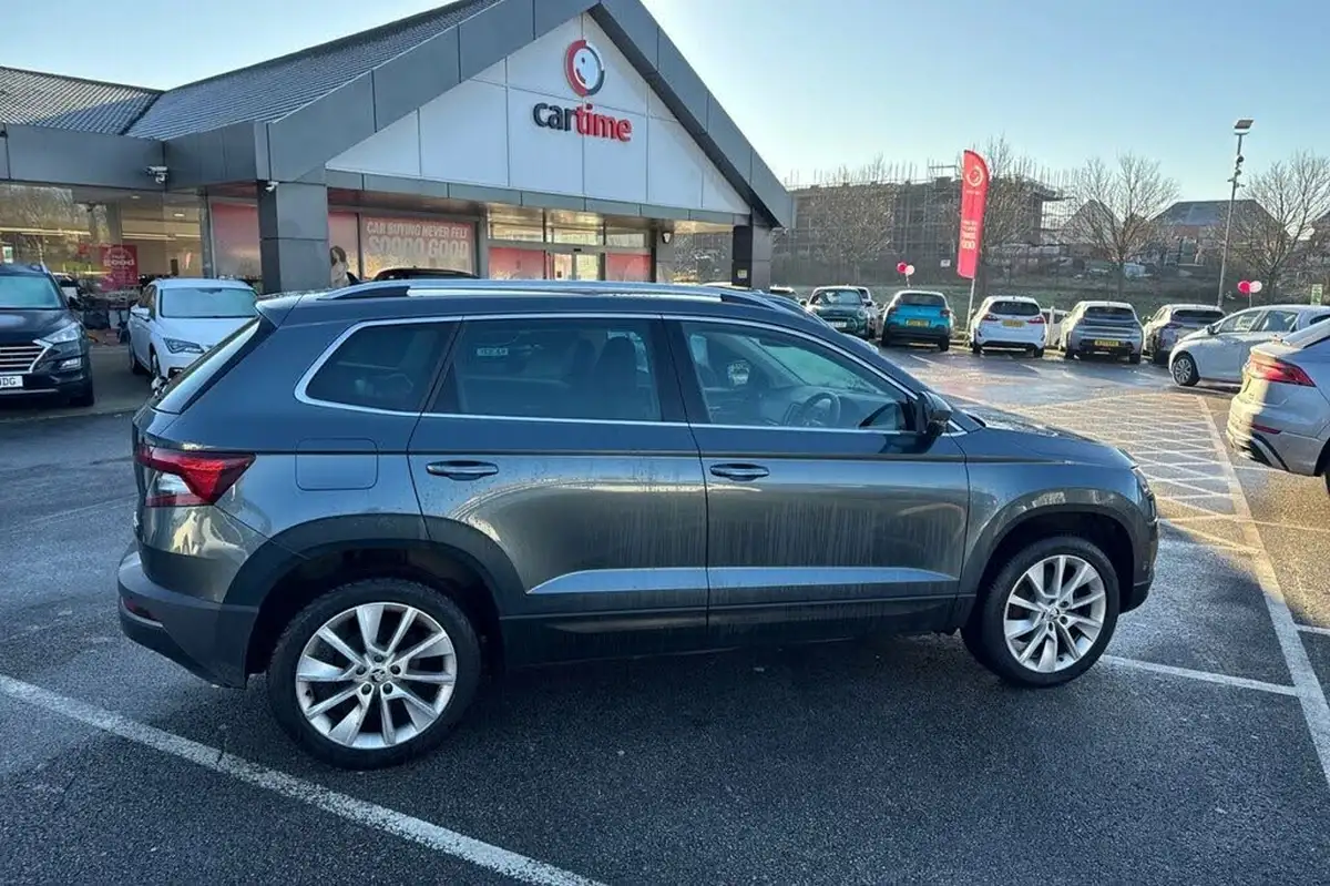 2019-skoda-karoq-15-tsi-se-l-big-37