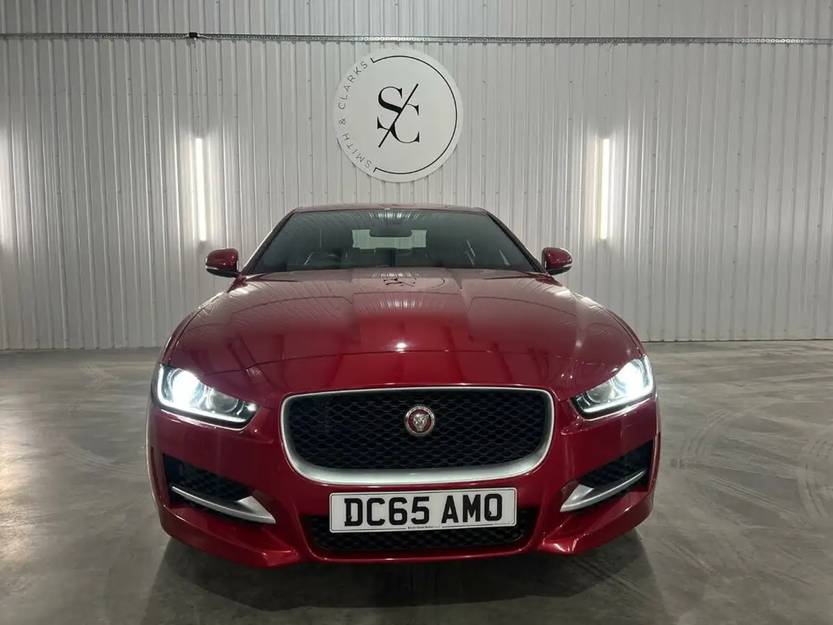 2015-jaguar-xe-20-r-sport-240ps-big-5