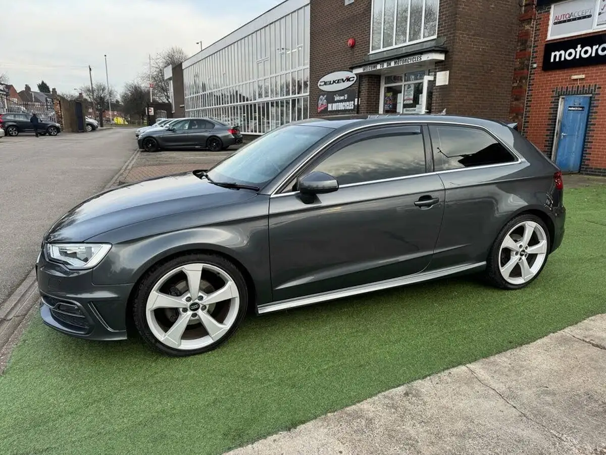 2013-audi-a3-20-tdi-s-line-150ps-hatchback-3d-1968cc-tronic-big-4