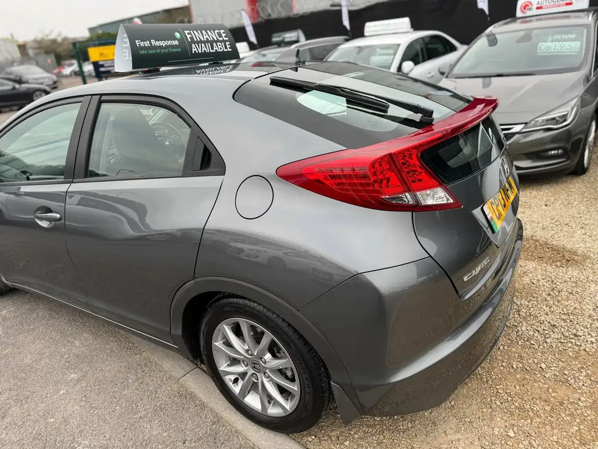 2013-honda-civic-18-es-auto-big-15