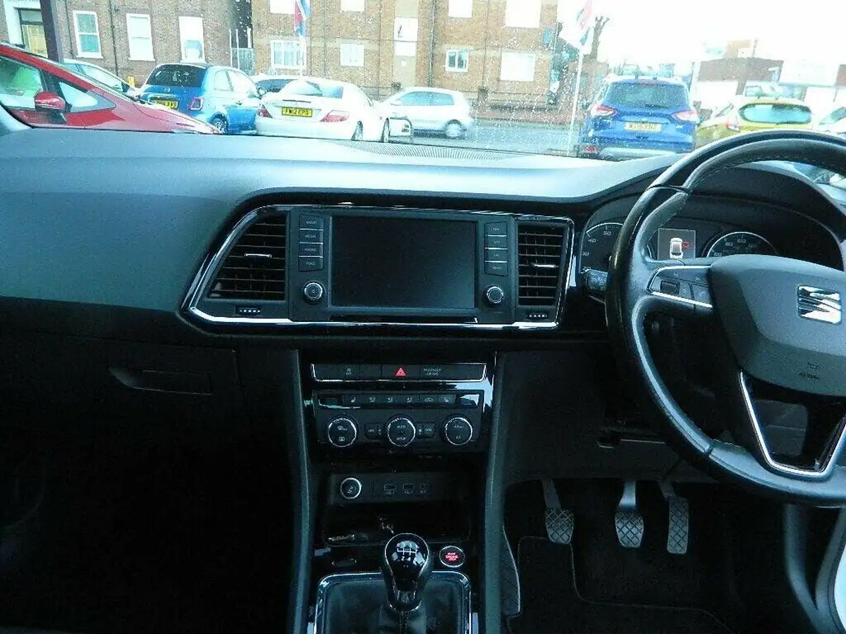 2017-seat-ateca-14-tsi-xcellence-big-31