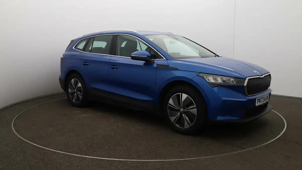 2022-skoda-enyaq-e-80-82-kwh-big-37