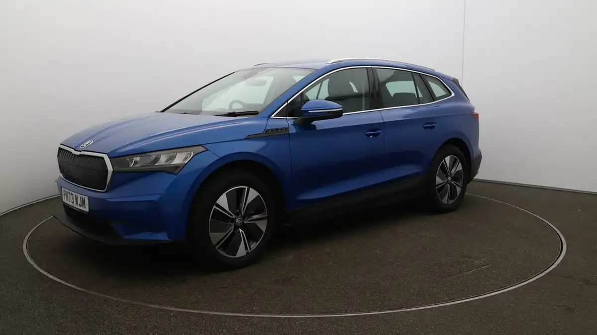 2022-skoda-enyaq-e-80-82-kwh-big-61