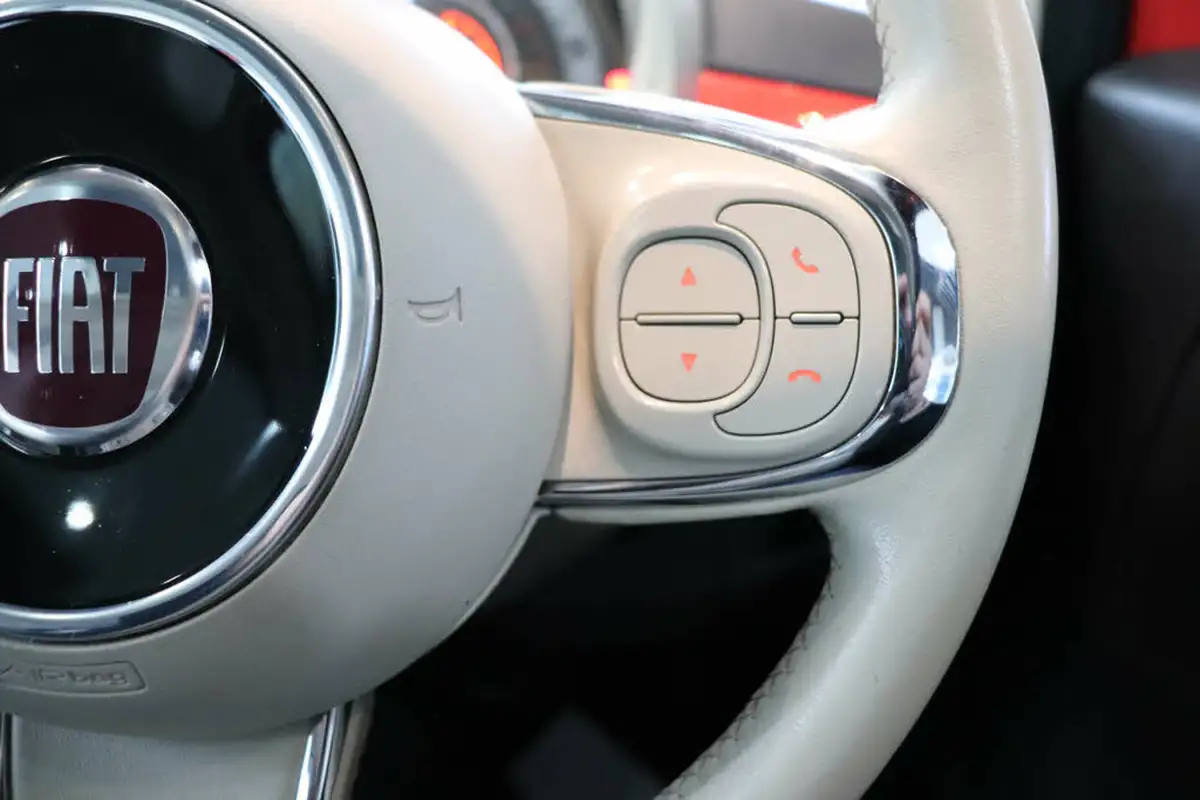 2016-fiat-500-12-lounge-dualogic-big-40