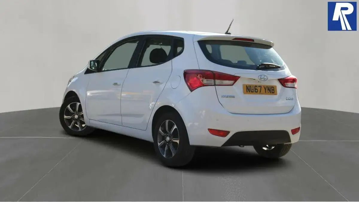 2017-hyundai-ix20-14-se-nav-big-1