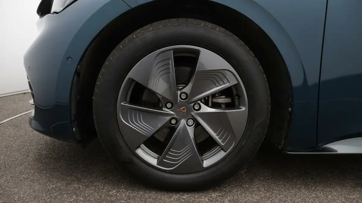 2022-cupra-born-e-v1-big-18