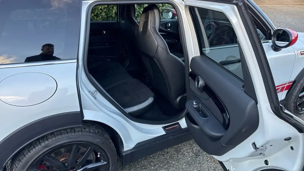2021-mini-clubman-20-john-cooper-works-big-24