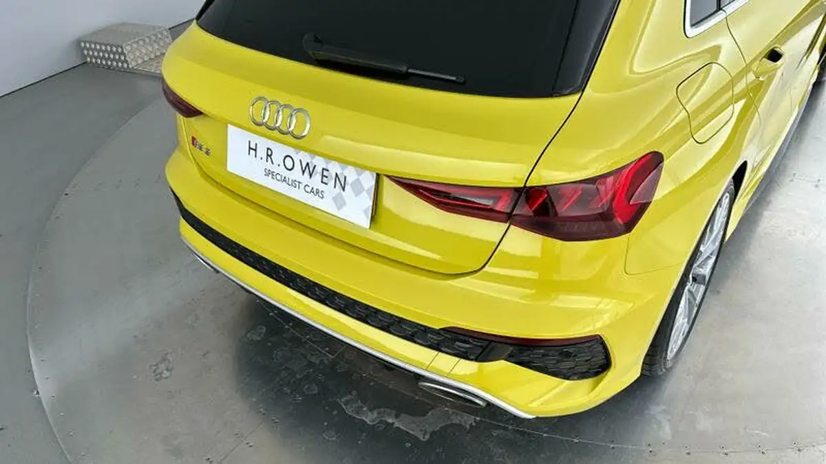 2023-audi-rs3-25-tfsi-sportback-5d-big-43