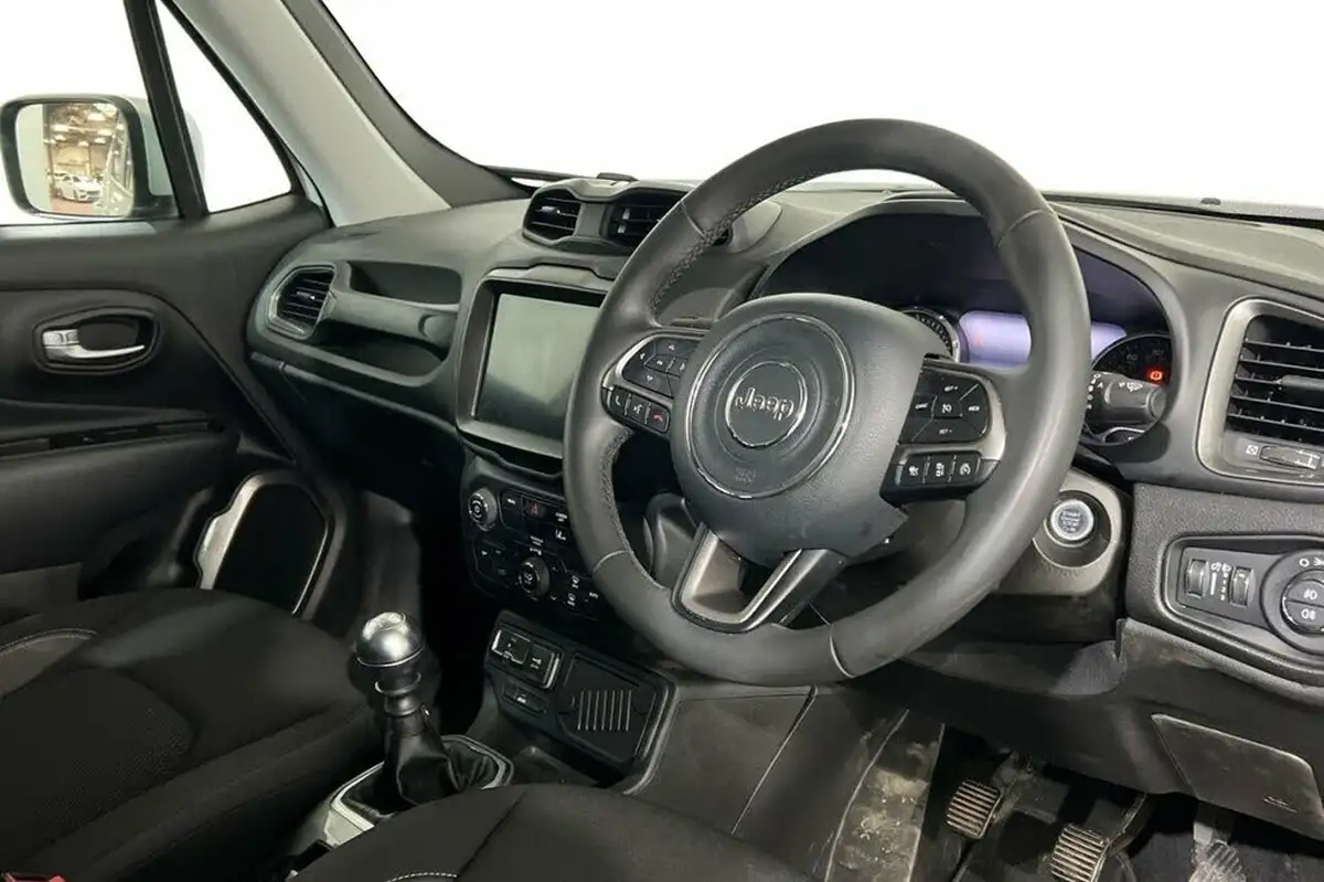 2022-jeep-renegade-10-gse-limited-big-5