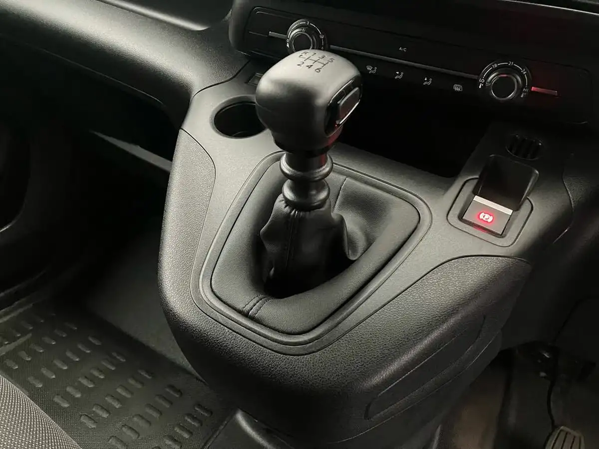 2022-vauxhall-combo-15cdti-sportive-2300-100pseu6dt-l1h1-big-16