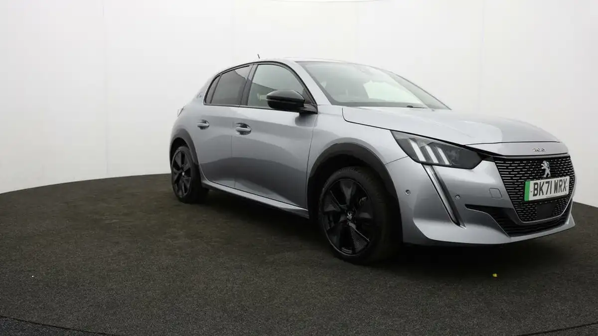 2021-peugeot-208-e-gt-50kwh-big-41
