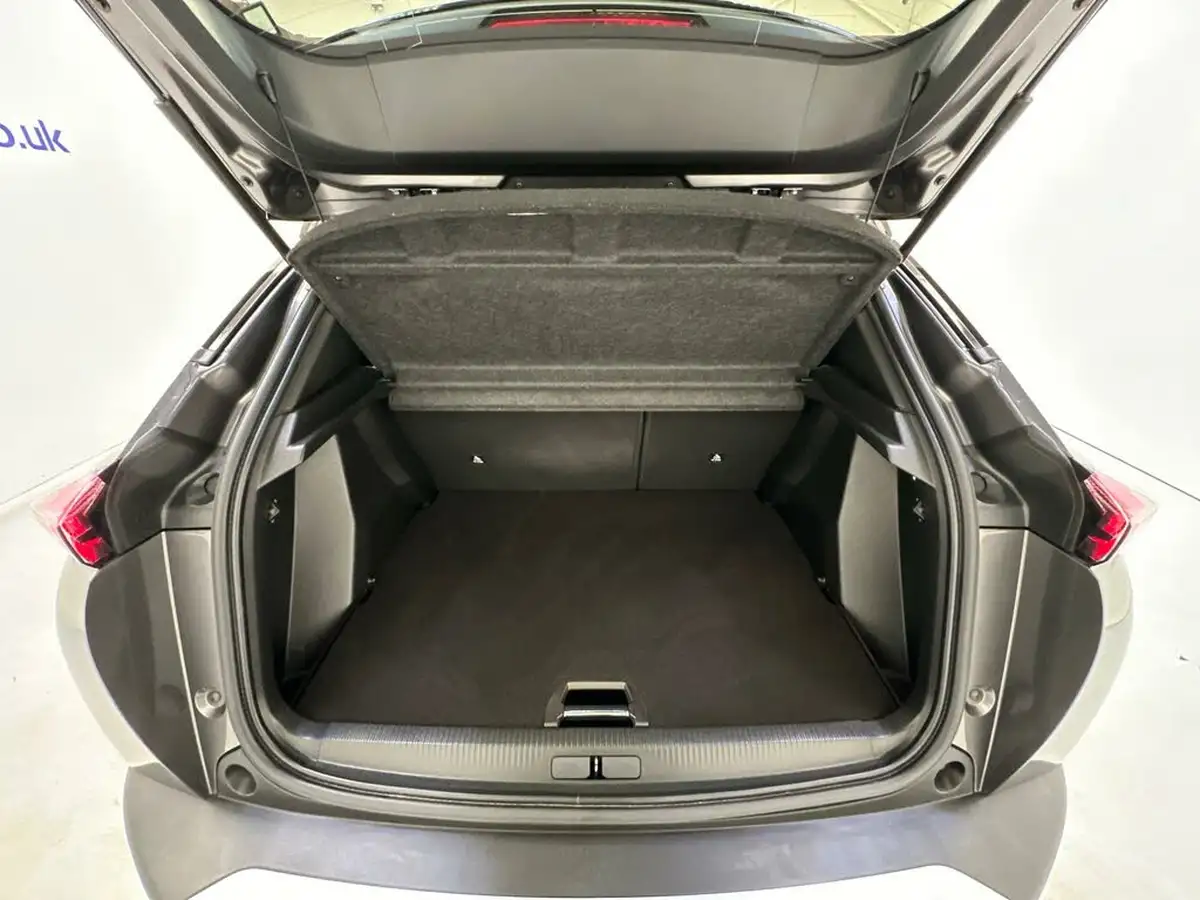 2022-peugeot-2008-suv-12-puretech-gt-eat8-big-22