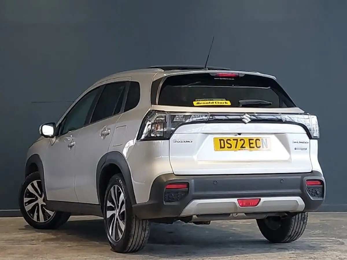 2022-suzuki-s-cross-14-boosterjet-ultra-big-1