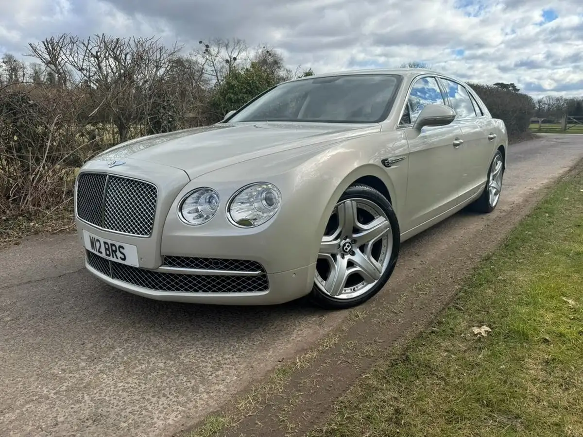 2014-bentley-flying-spur-60-mulliner-big-0