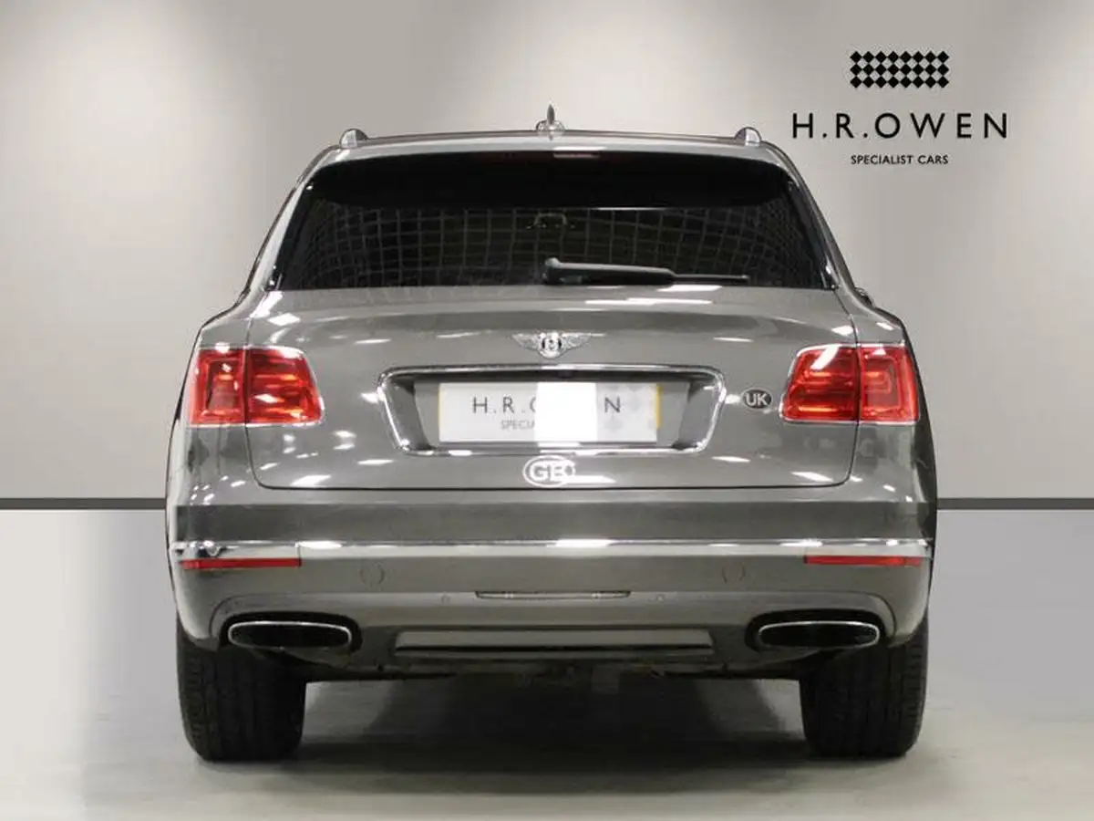 2016-bentley-bentayga-60-w12-big-8