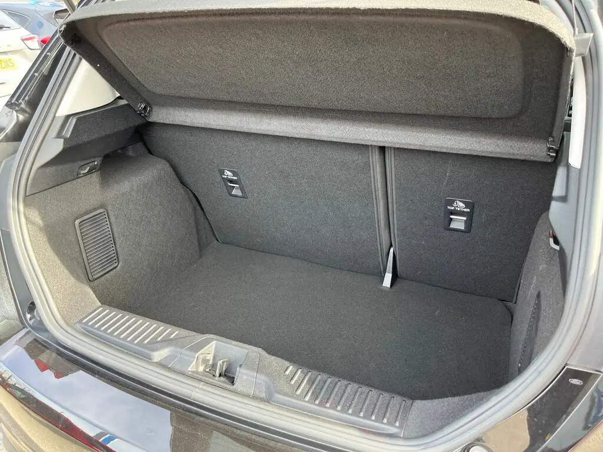2023-ford-fiesta-10t-active-125ps-hybrid-mhev-big-15
